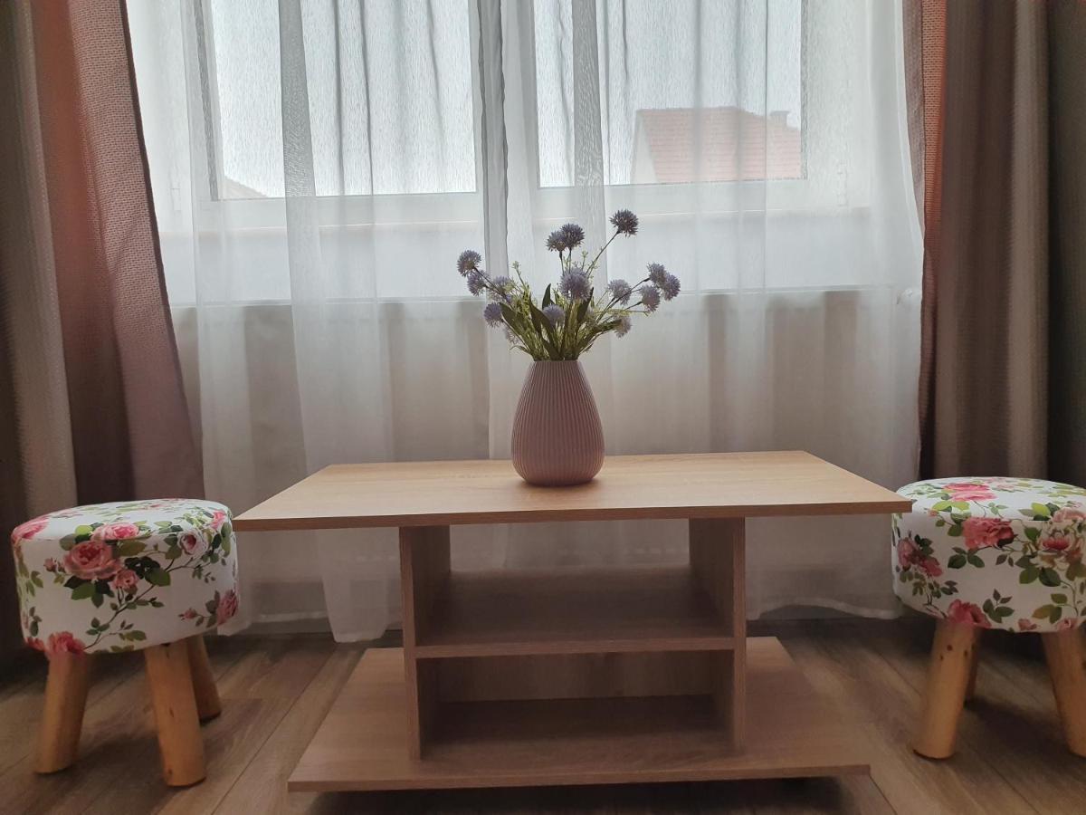 Edith'S House Турда Екстер'єр фото