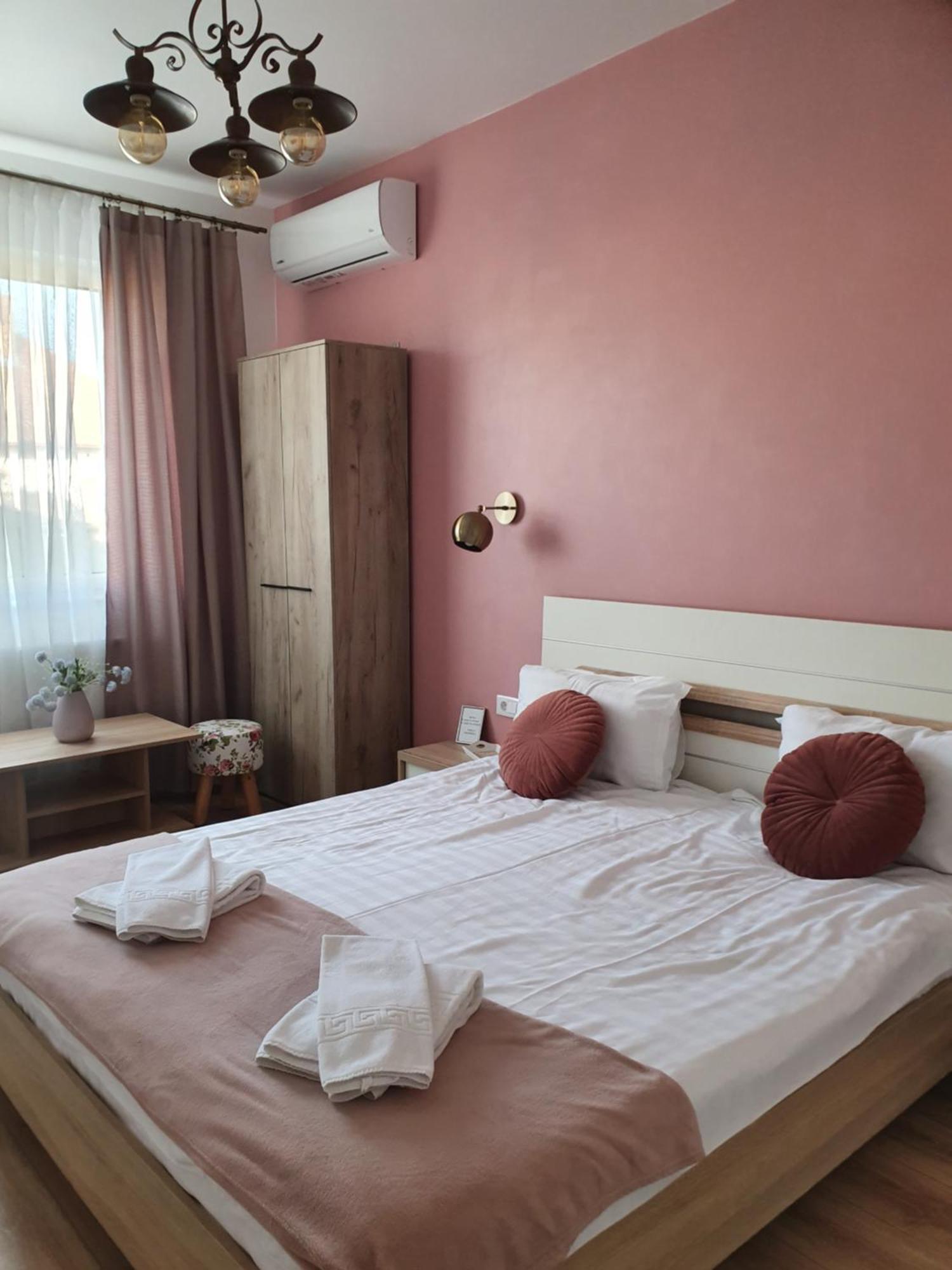 Edith'S House Турда Екстер'єр фото